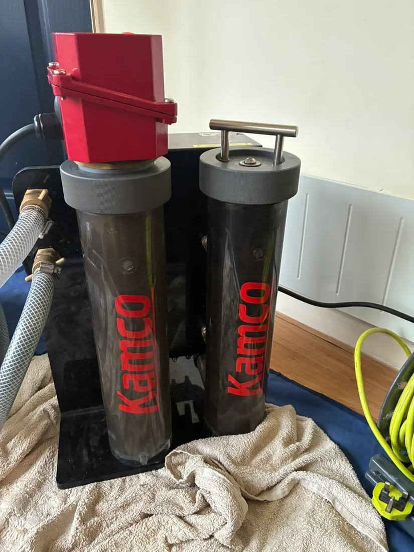 Powerflushing by LH Plumbing and Heating
